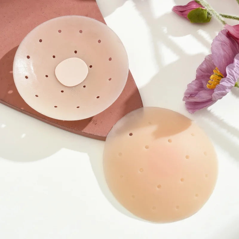 Women Breathable Silicone Nipple Cover Hollow Out Breast Petal Strapless Bras Summer Invisible Intimates Boob Pads With Box