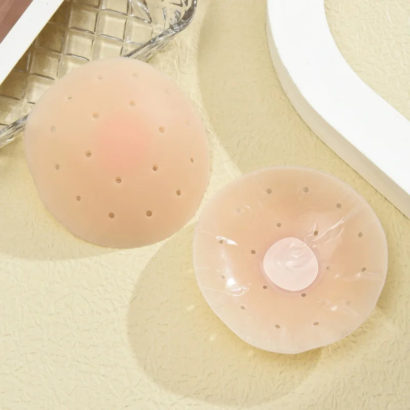 Women Breathable Silicone Nipple Cover Hollow Out Breast Petal Strapless Bras Summer Invisible Intimates Boob Pads With Box