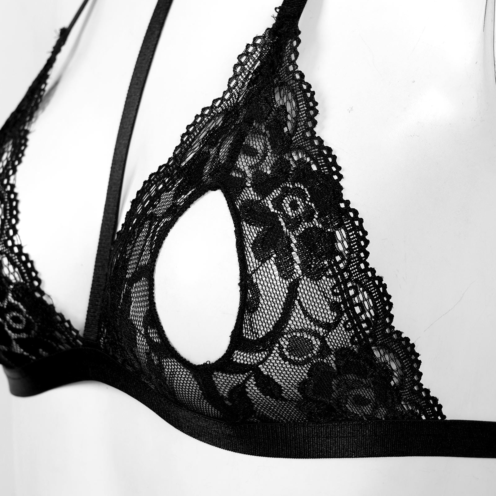 Women Hot Sexy Bras See-through Lace Unlined Wireless Bra Tops Female Halter Neck Strappy Hollow Out Nipples Lingerie Brassiere