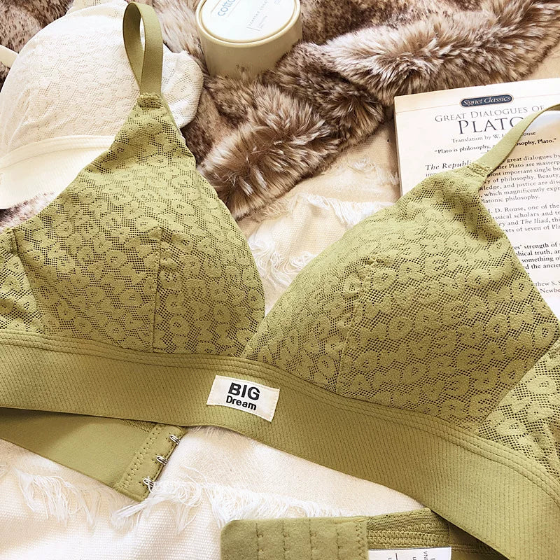 Large underwear letter pattern lingerie simple and comfortable mesh thin bra without steel ring triangle cup girls bras