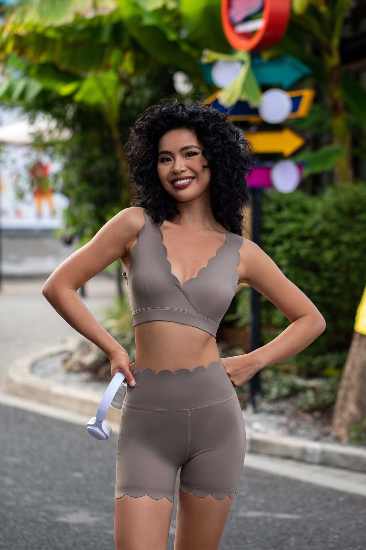 Yoga Bras Women Beauty Back Gym Fitness Top Push Up Sports Bra with Chest Pad Quick-drying Running Workout Clothes Sexy Crop Top