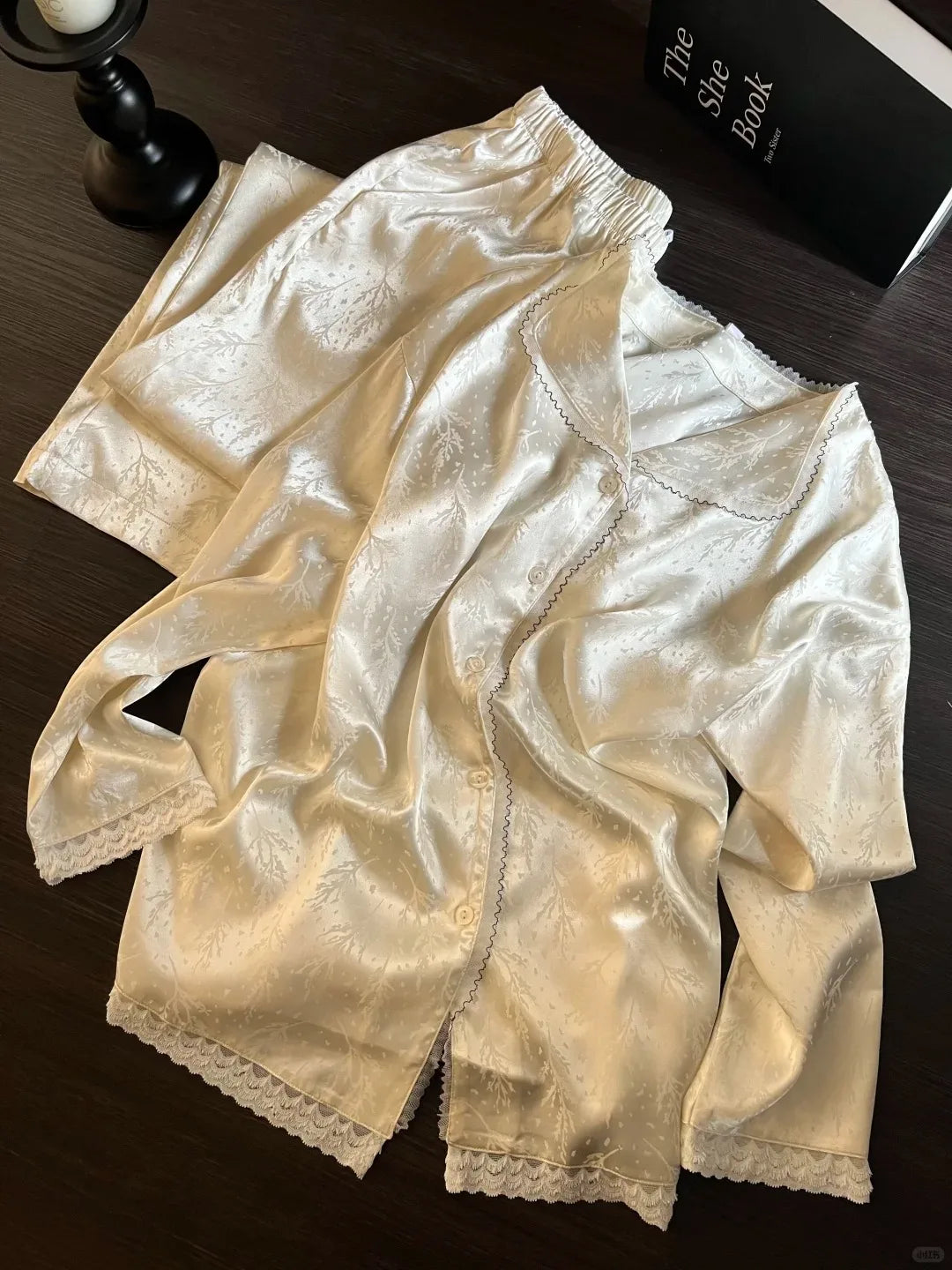 Pjs Setice Silk Pajamaswomen's Pajama Setladies' Spring/summer Pajamassummer Thin Style Cool Feelingfashionable Home Clothe