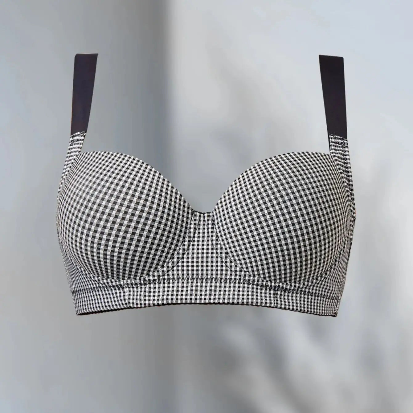 Grid-patterned Bra with uplifting support to prevent sagging, adjustable for a custom fit, comfortable against the skin,