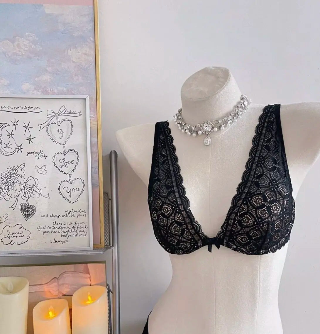 Sexy Lace Lingerie Set Deep V Plunge Bra Wireless Comfort Bralette Matching Bra Panty Set Women