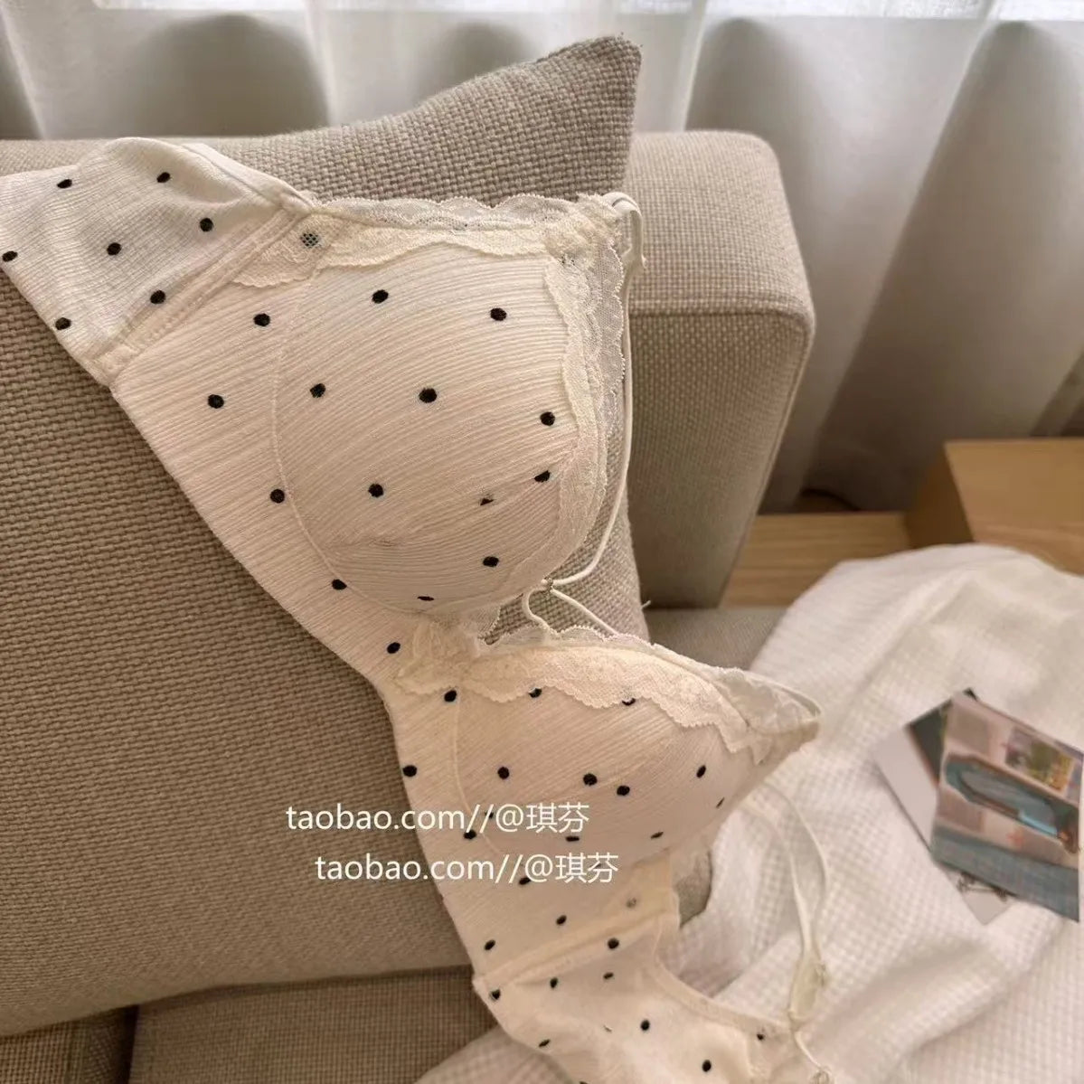 Sexy Lace Polka Dot Lingerie Set with Small Chest Gathered, Comfortable Without Steel Ring Lingerie, Two Piece Underwear Set