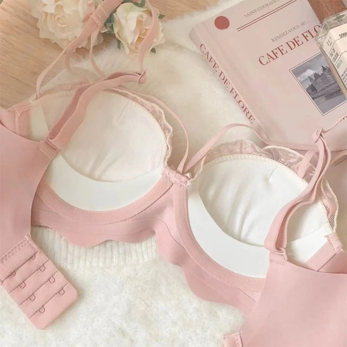Sexy Bras Women's Preventing Sagging Pure Desire Aesthetic Lace Wireless Bralette Explosive Popular Style Small Bust Gathered