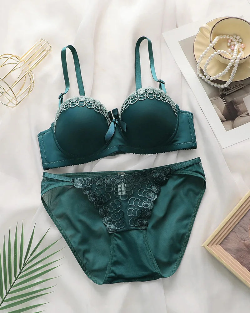 Women's Embroidered Lace Lingerie Set Sexy Push Up Bra with Underwire Bowknot Design Matching Panty Stylish Intimates for Girls