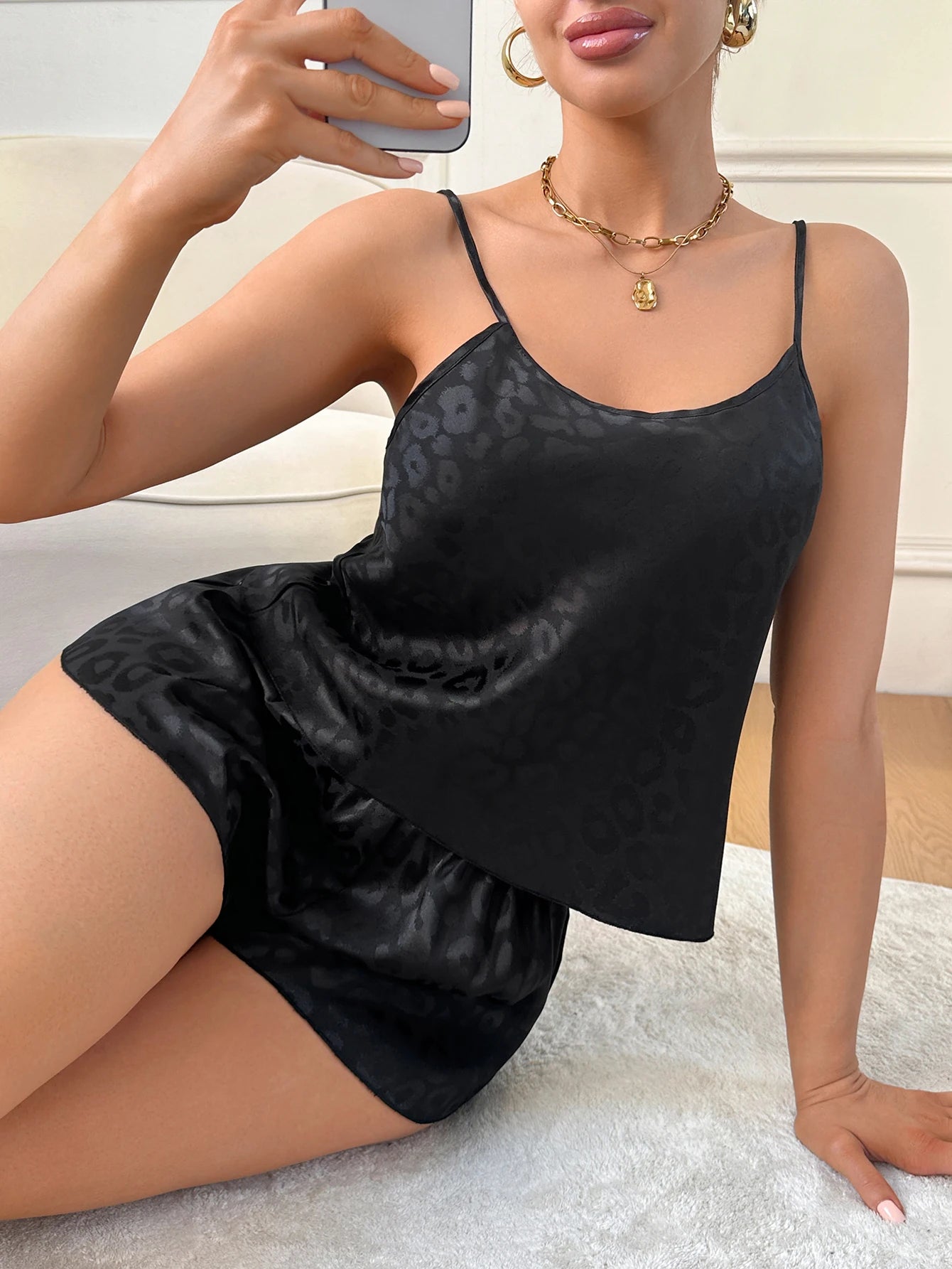Fashion Round Neck Women's Pajama Set Elegant Jacquard 2 Piece Set of Top Shorts Retro Comfortable Homewear