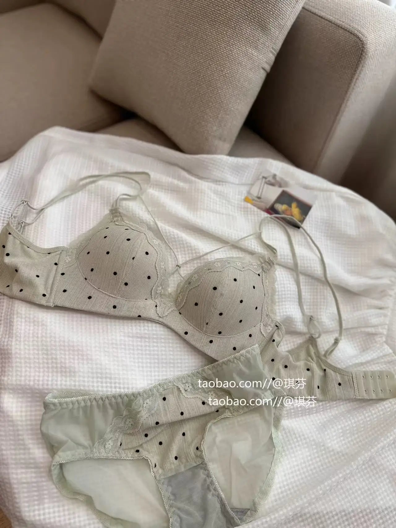 Sexy Lace Polka Dot Lingerie Set with Small Chest Gathered, Comfortable Without Steel Ring Lingerie, Two Piece Underwear Set