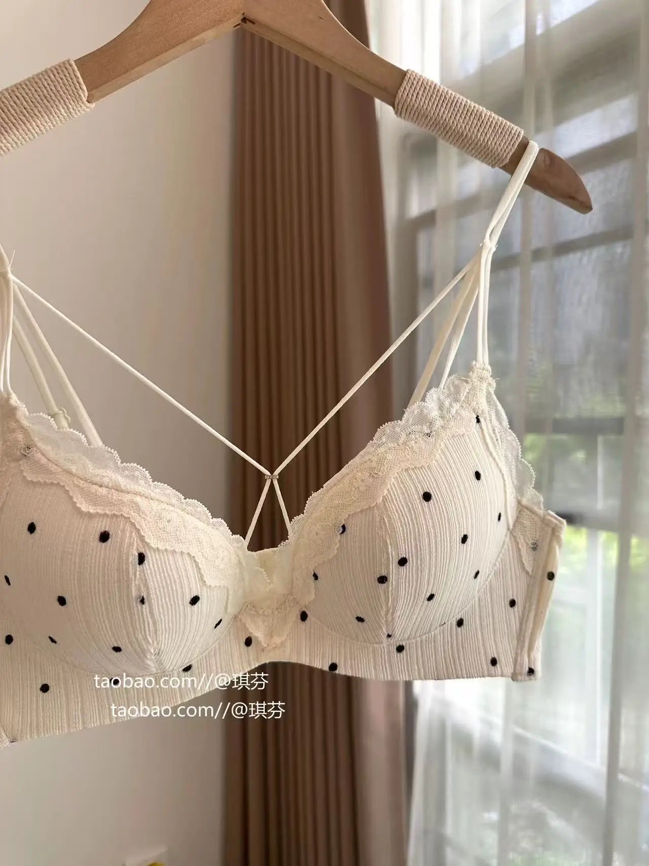 Sexy Lace Polka Dot Lingerie Set with Small Chest Gathered, Comfortable Without Steel Ring Lingerie, Two Piece Underwear Set