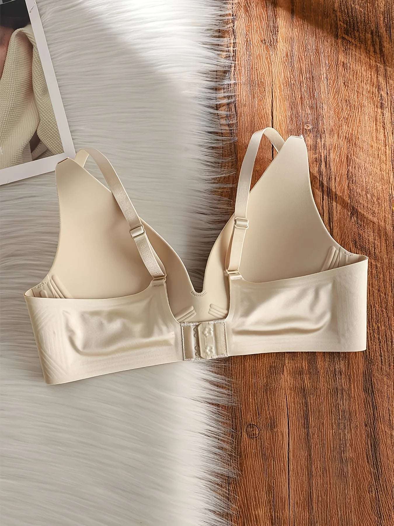 Seamless Light-Sensitive Bra for Women with Small Bust - Lift and Gather Design Wire-Free Underwire-Free Prevents Sagging and Re