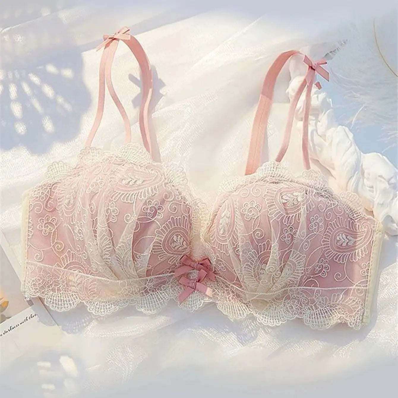 New Arrival Push-Up Bra for Small Bust: Sexy Lace Bow, Semi-Cup, Wire-Free, Anti-Sag Latex Comfort Sports Bra