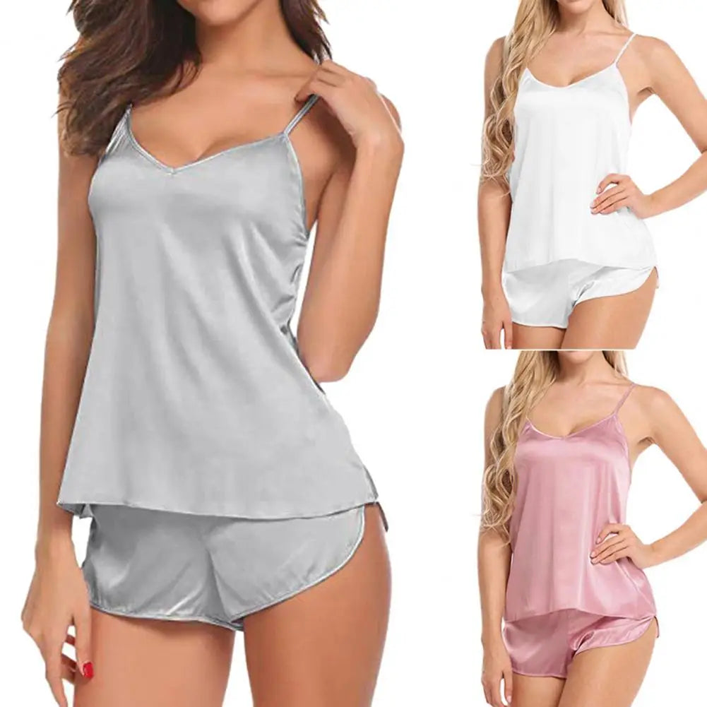 1 Set Simple Pajama Set  Spaghetti Straps Ladies Vest Shorts  Off Shoulder Low Cut Pajama Set