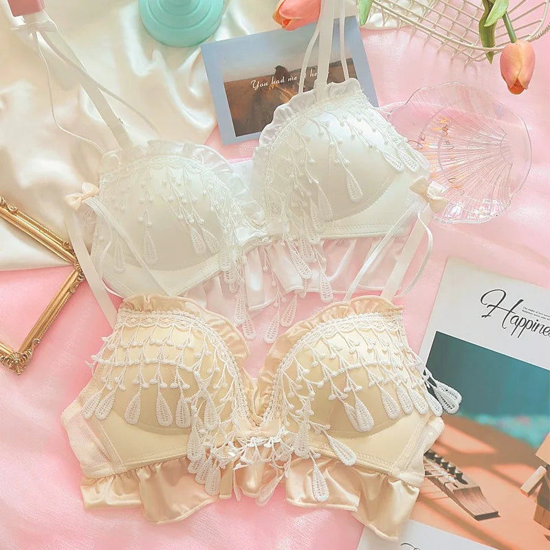 Teenage girl bra sweet cute small breast bras lace tassel princess wind lingerie large size push up women underwear