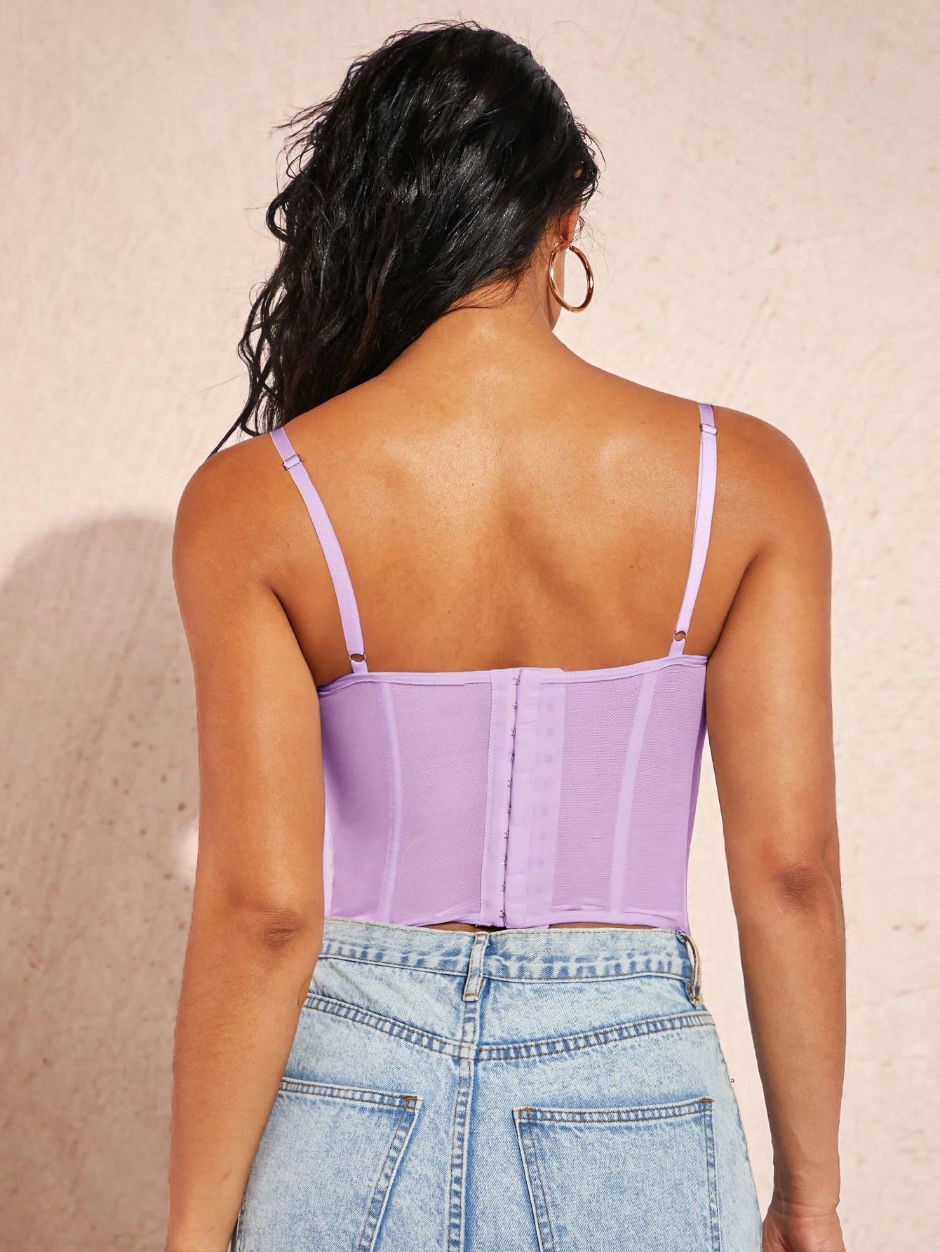 Sexy and hot girl's tight corset top with eyelash lace, semi-sheer fishbone short fashion women's vest camisole.
