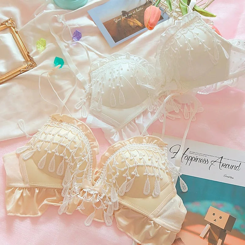 Teenage girl bra sweet cute small breast bras lace tassel princess wind lingerie large size push up women underwear