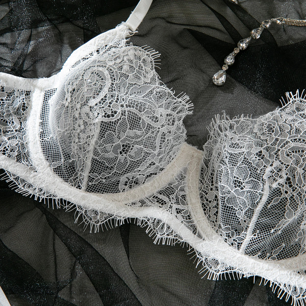 Erotic Lingerie Bra and Panties Set Basic Sexy Sheer Lace Eyelash Unline One Layer Lace Lingerie Women Underwear Intimate