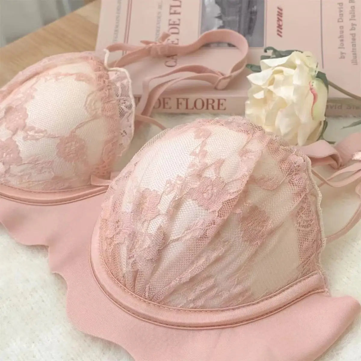Sexy Bras Women's Preventing Sagging Pure Desire Aesthetic Lace Wireless Bralette Explosive Popular Style Small Bust Gathered