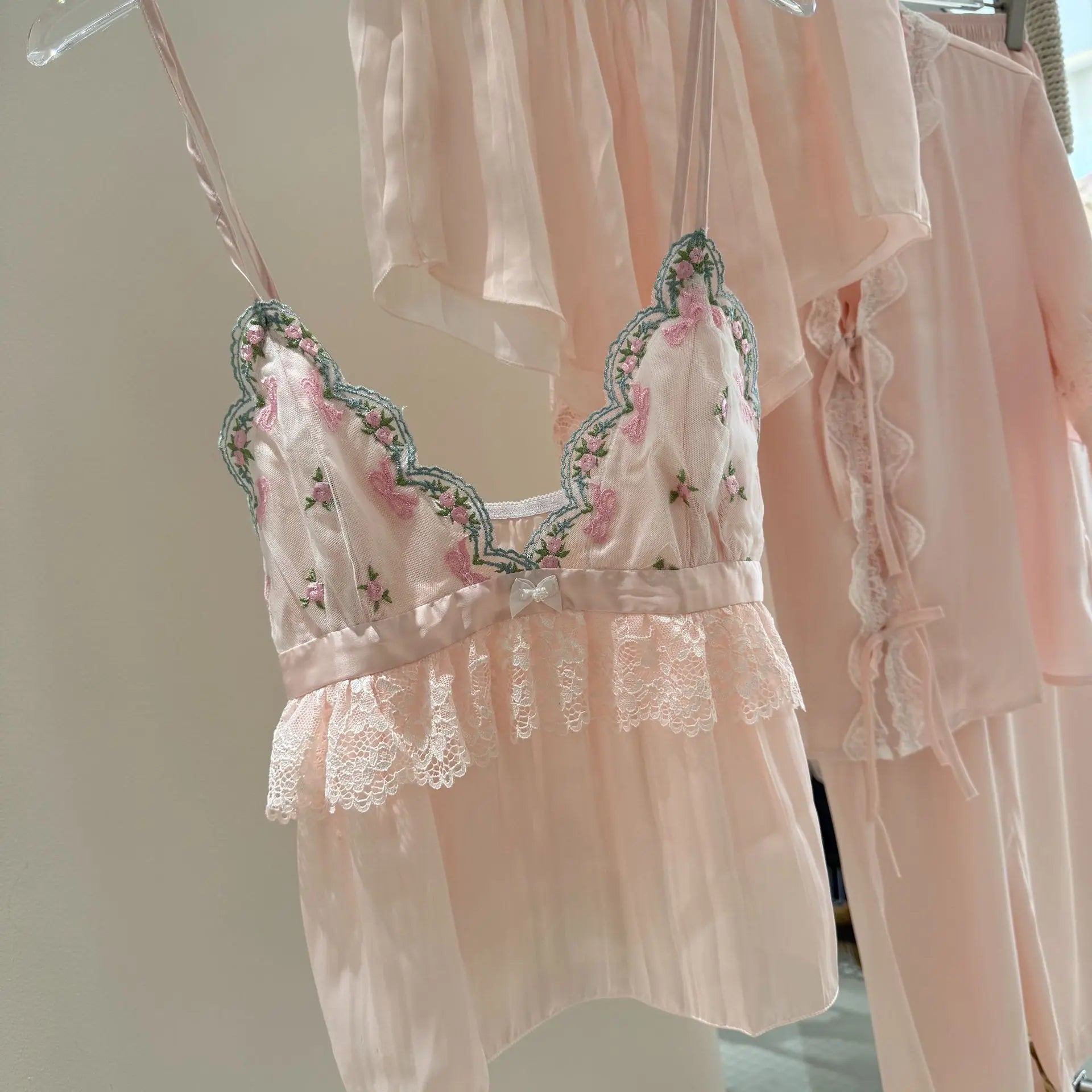 2025 Summer New Pajamas Lingerie Set Sexy Sweet Lace Trim Cami Shorts Shirt Pants Rayon Home Clothes Loungewear Nightwear