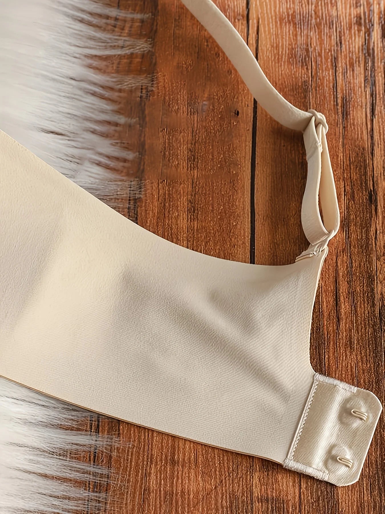 Seamless Light-Sensitive Bra for Women with Small Bust - Lift and Gather Design Wire-Free Underwire-Free Prevents Sagging and Re