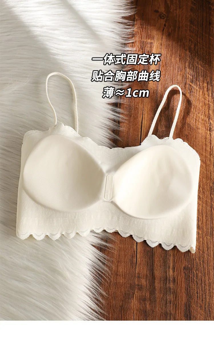 Seamless lace backrest lingerie one-piece with chest pads and a strapless ice silk strappy bra wrapped around the chest