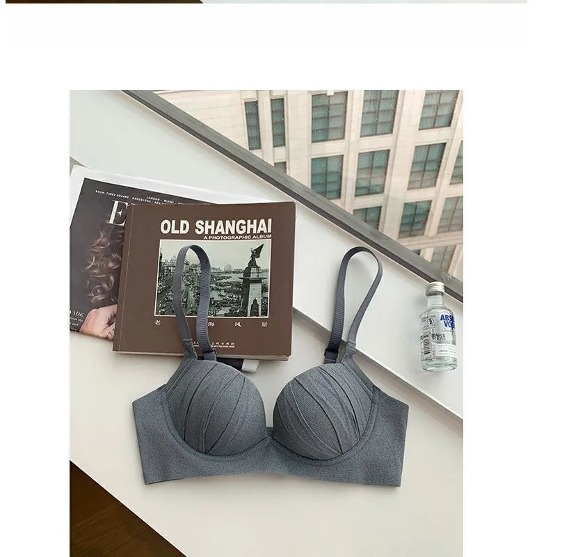2026 New Pleated Bras Push Up Bra Small Chest No Steel Ring Wirelss Soft Bra Solid Color Sweet Seamless Bra