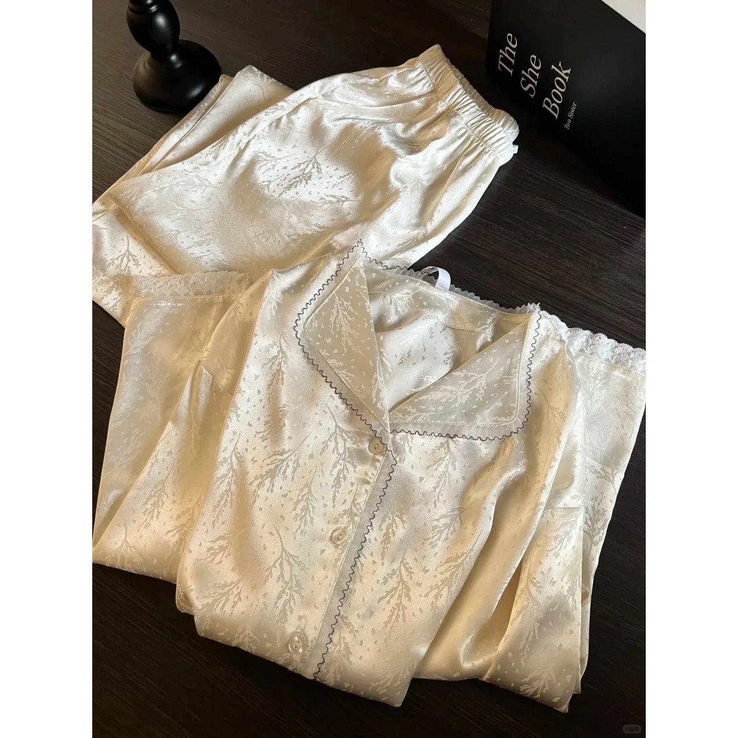 Pjs Setice Silk Pajamaswomen's Pajama Setladies' Spring/summer Pajamassummer Thin Style Cool Feelingfashionable Home Clothe