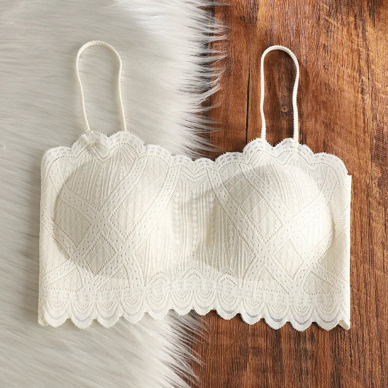 Seamless lace backrest lingerie one-piece with chest pads and a strapless ice silk strappy bra wrapped around the chest