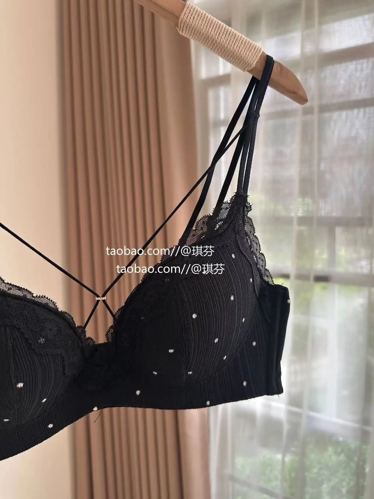 Sexy Lace Polka Dot Lingerie Set with Small Chest Gathered, Comfortable Without Steel Ring Lingerie, Two Piece Underwear Set