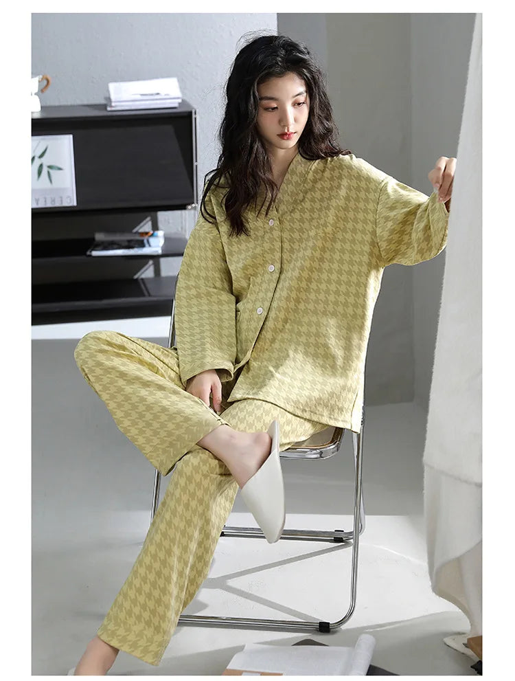 Girls' Four-Season Pajama Set Women's Long-Sleeve Homewear New Casual Outfit for Going Out and Walking Women's Homewear Set