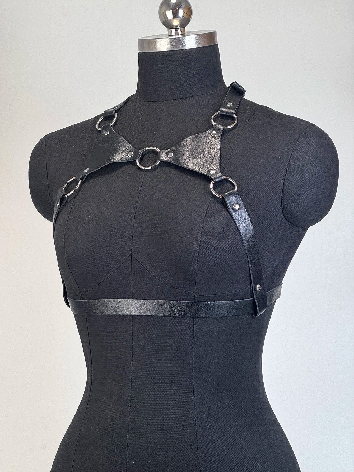 Sexy Bdsm Games Tools Goth Leather Garter Body Harness for Women Punk Lingerie Retro Bondage Suspenders Adults Accessories Belt