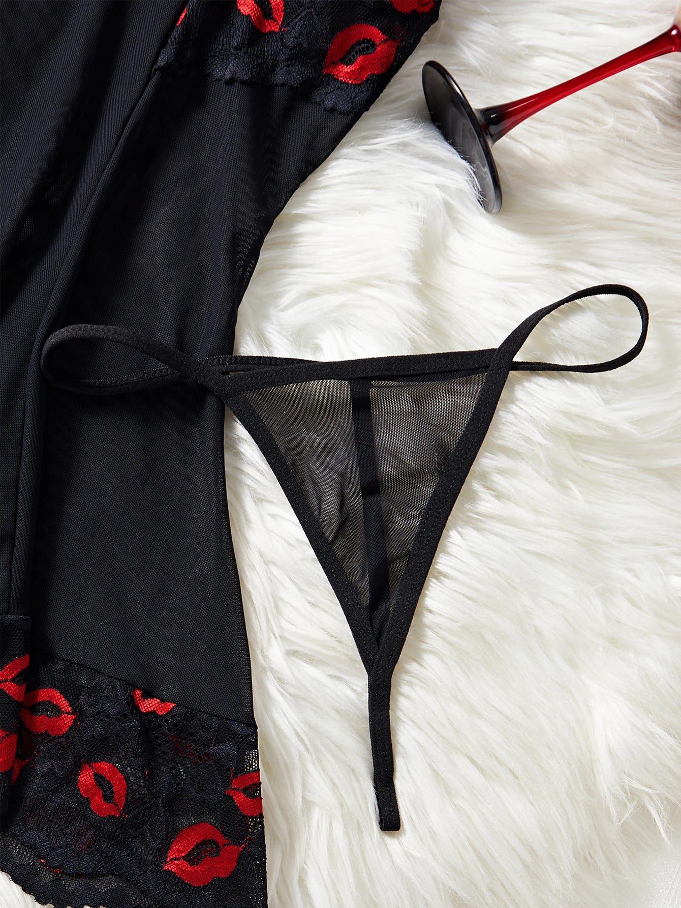 Sexy Lingerie Set Women Erotic Bra Nightdress Sexy Lace Sleepwear Red Lip Print Soft Sling Dress And Thong Full Slip Pajama Set