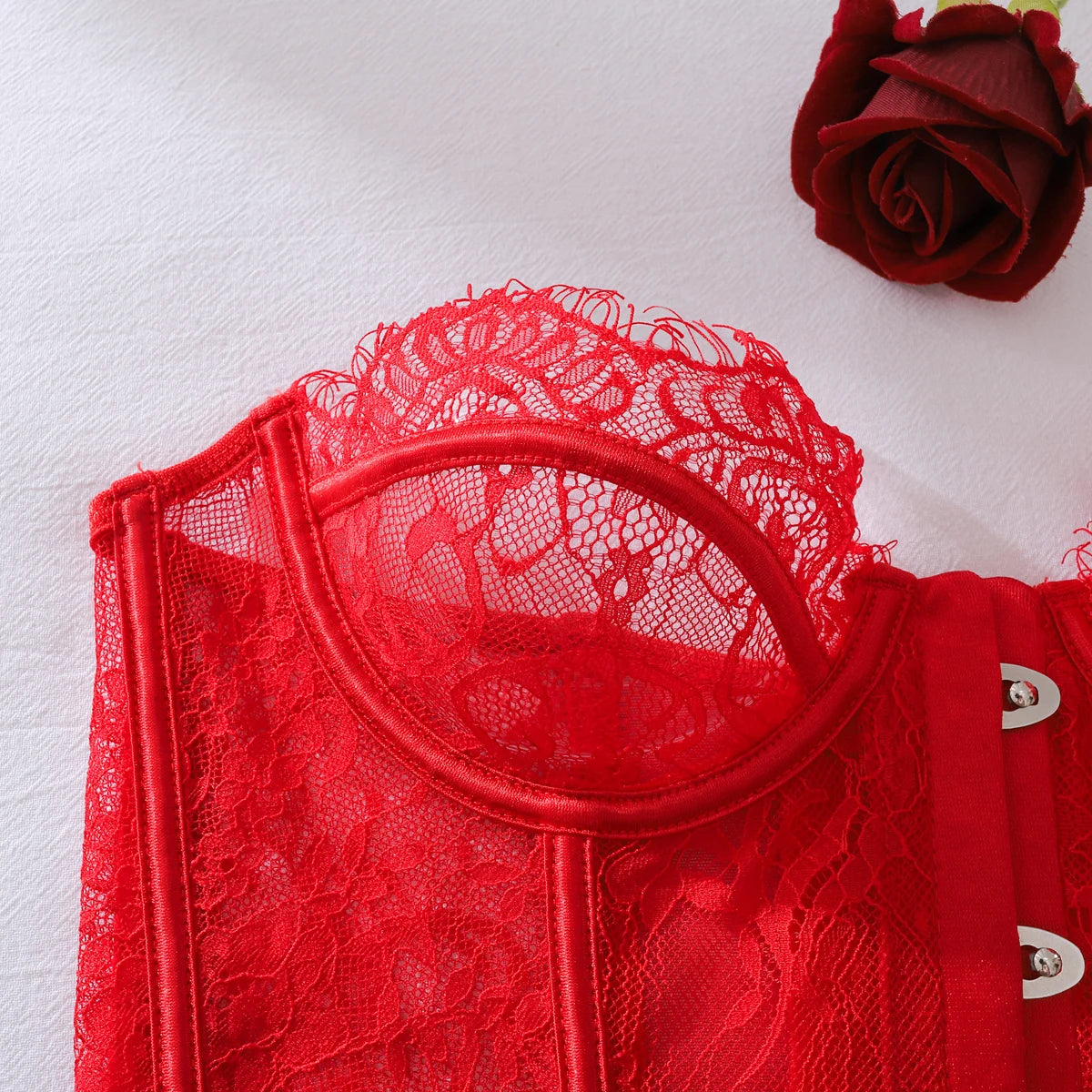 2025 new product: two-piece lingerie set for women, featuring eyelash lace, wavy low-cut fishbone design, and sexy body-shaping