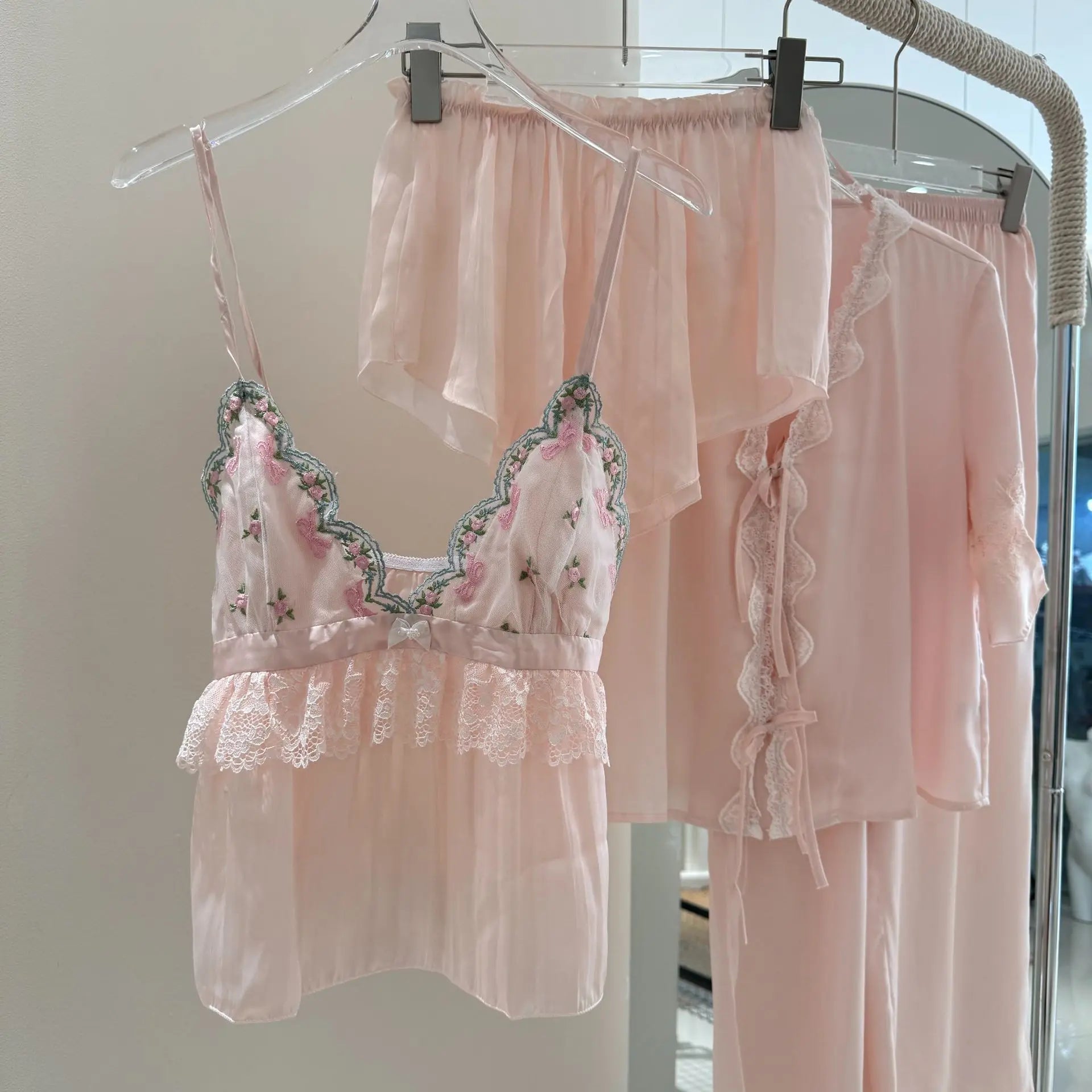 2025 Summer New Pajamas Lingerie Set Sexy Sweet Lace Trim Cami Shorts Shirt Pants Rayon Home Clothes Loungewear Nightwear