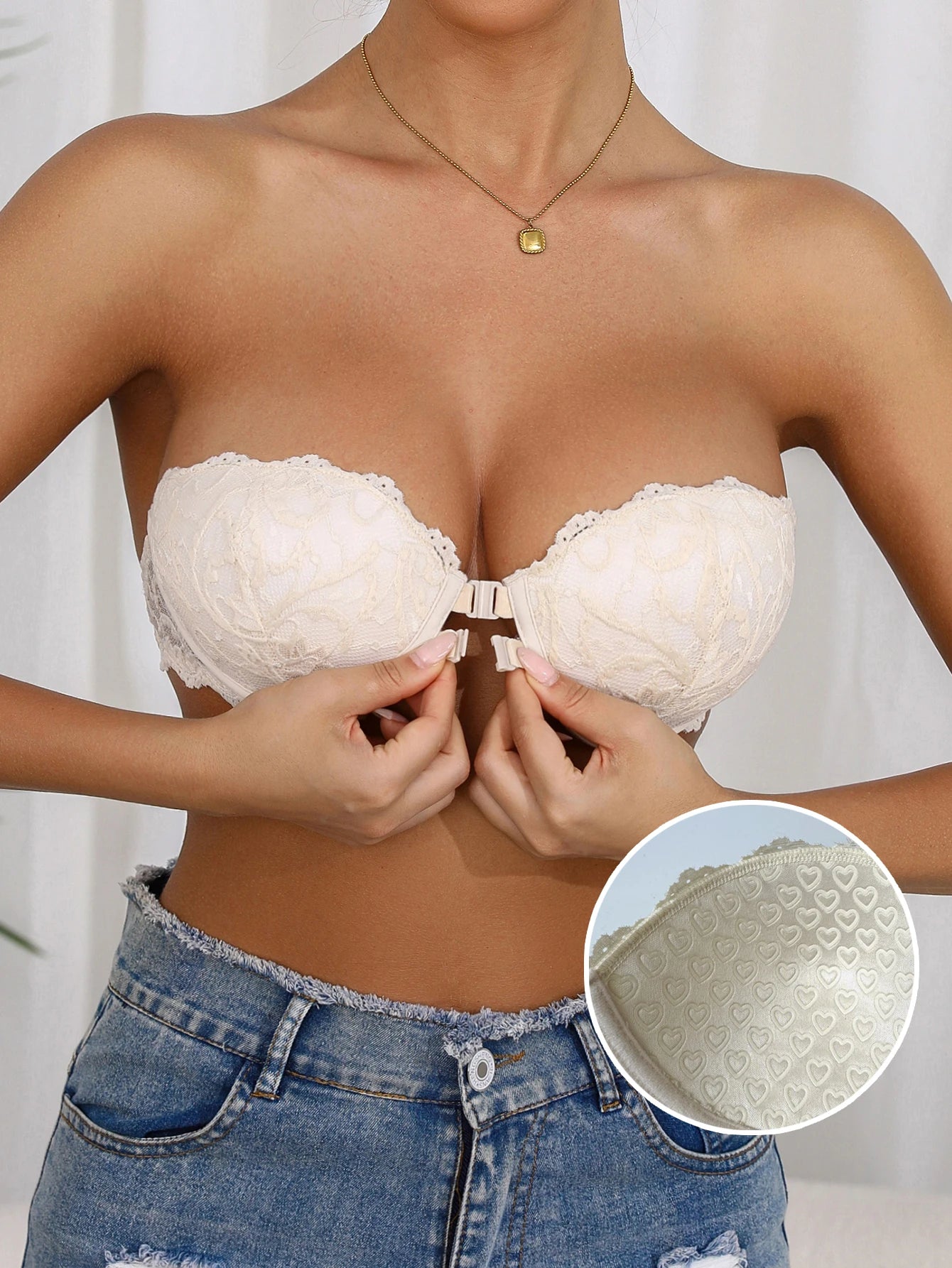 Single-Piece Half-Cup Women's Bra with Front Closure, Solid Color, Simple and Sexy Lace Trim, Strapless, Invisible Details, Anti-Slip Design, Push-Up Effect