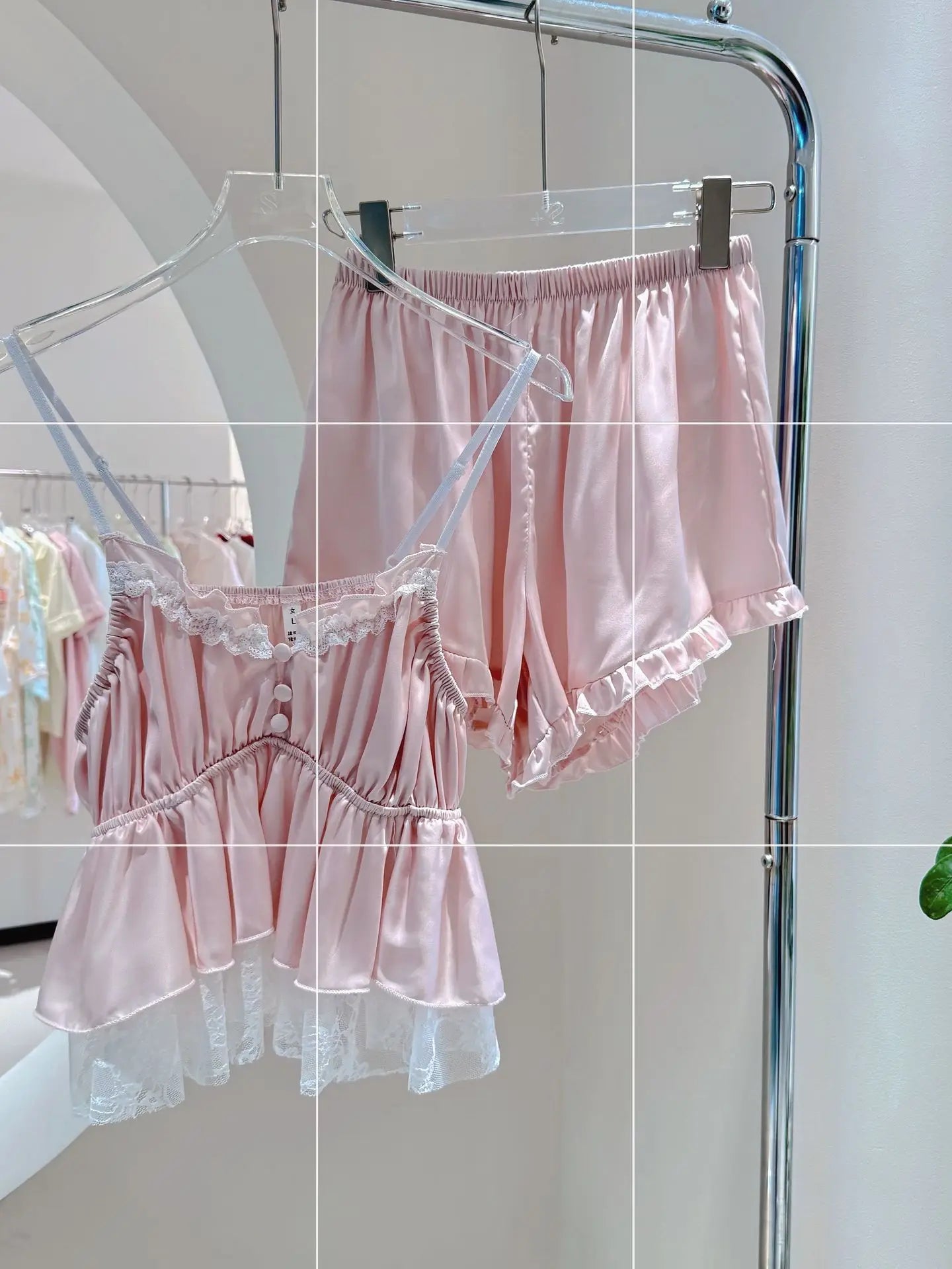 Sexy Cami&shorts Pajamas Set Loungewear Female Lace Butterfly Nightwear 2Pcs Pijamas Suit Home Wear Women Sleepwear Lingerie