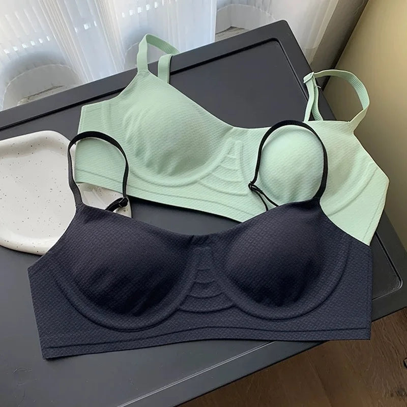 Ultra-Thin Seamless Bras for Women Lightweight Wireless Comfort Invisible T-Shirt Bra Everyday Wear Best Seller Unlined Lingerie
