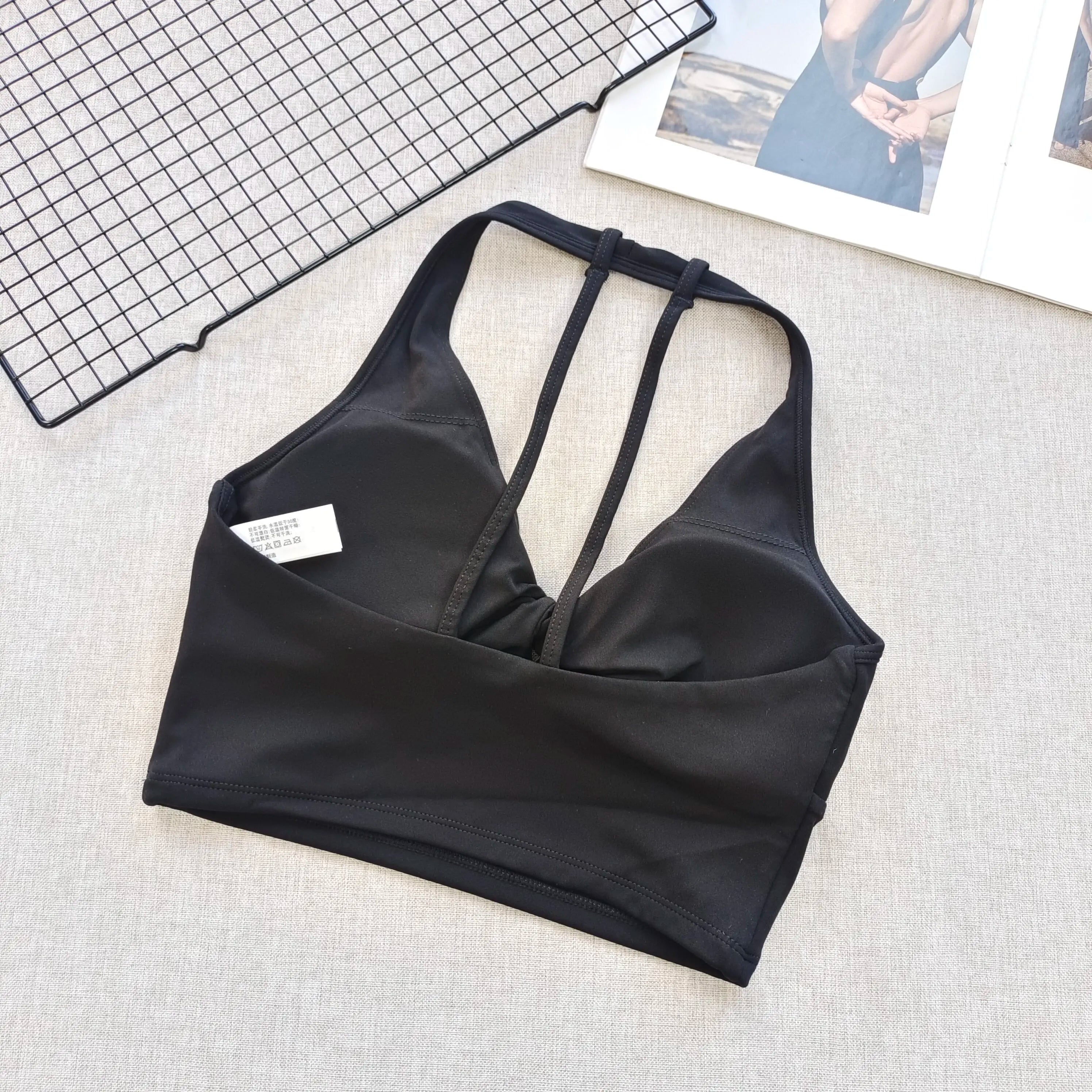 Sports Bra for Women, Fixed and Supportive Twist Design Pilates Yoga Wear, Beautiful Back Running Fitness Training Top