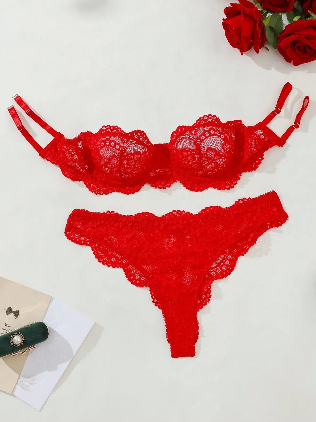 Women's Floral Lace Lingerie Set - Sexy Underwire Bandeau Bra & Scallop Thong, Breathable Comfort for Daily Wear All Seasons