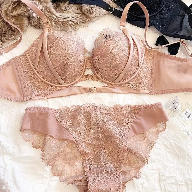 Sexy Lace Lingerie Set with Large Chest Gathered, Anti Sagging, And Adjustable Breasts, Comfortable Soft Steel Ring Bra Set