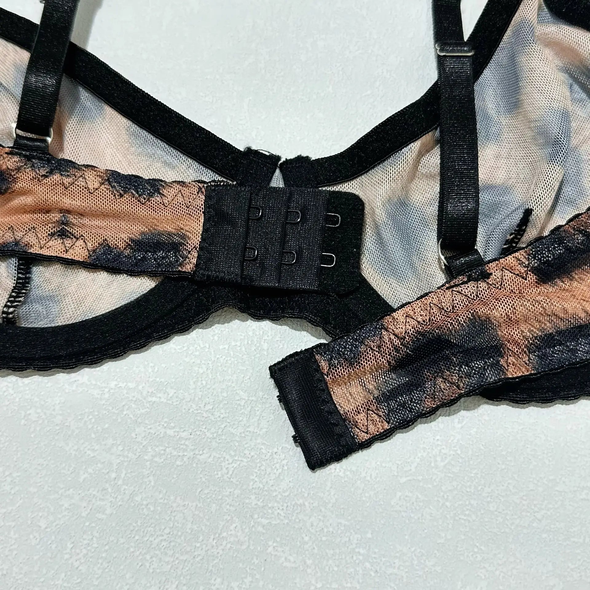 5Pcs Leopard Lingerie Set With Garter Belt Stockings Gloves Mesh Bra and Panty Set Strappy Underwear Erotic Costume For Women