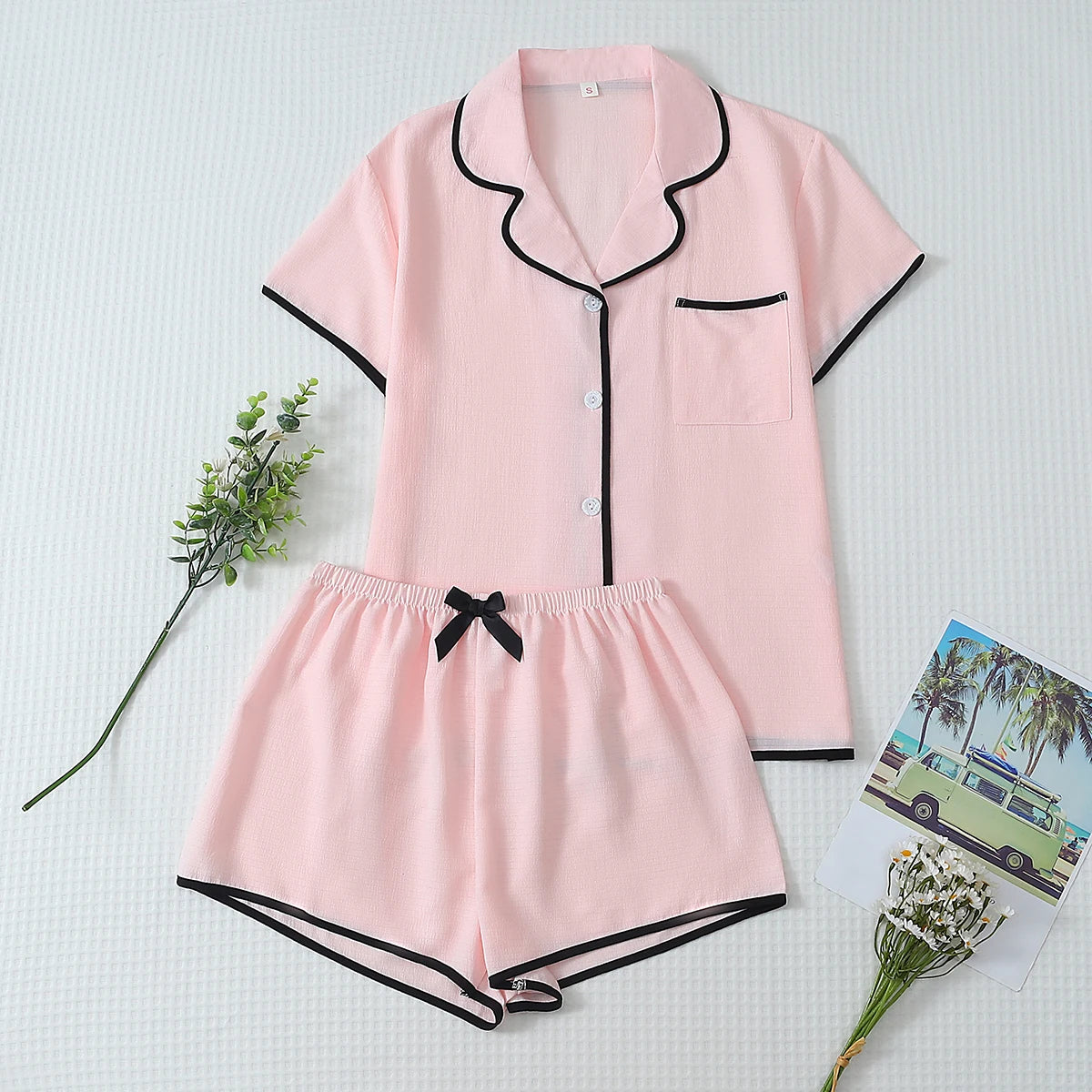 2-Piece Pajama Set in Solid Black with Trim, Short-Sleeved Shorts, Women's Sleepwear Loungewear Set Suitable for Home Use