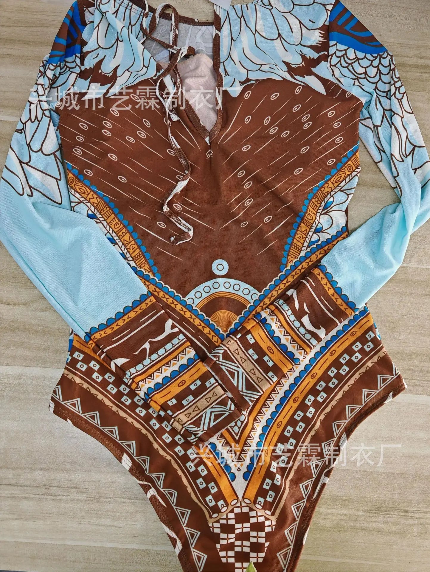 New Women's Fashionable and Sexy Printed Long Sleeved Swimsuit with Cup Cover Sun Protection Mesh Fabric One-piece Swimsuit