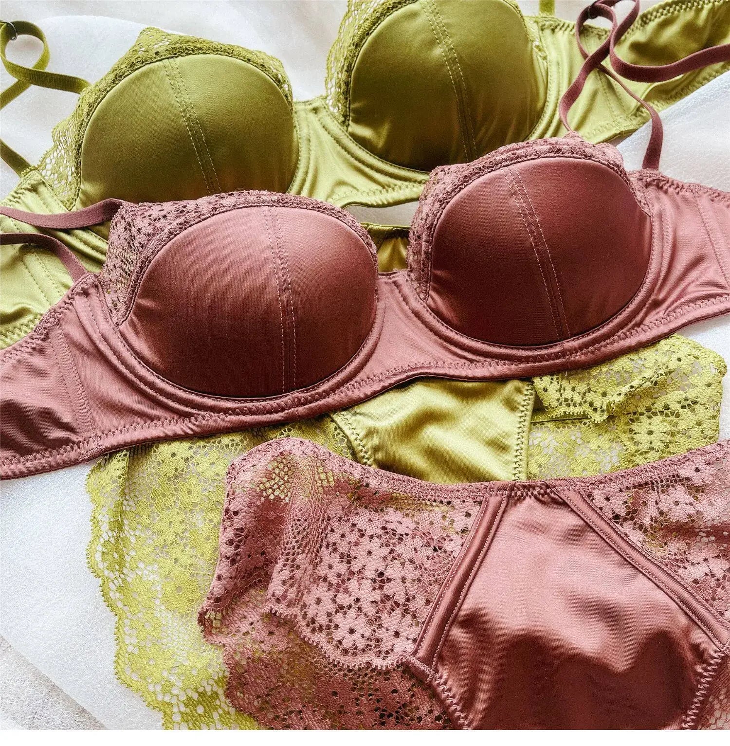 Elegant Sexy  Sheer Lace Balconette Minimizer Bra Set Underwire Push Up Anti-Sagging Side Support Bridal Lingerie for Big Bust