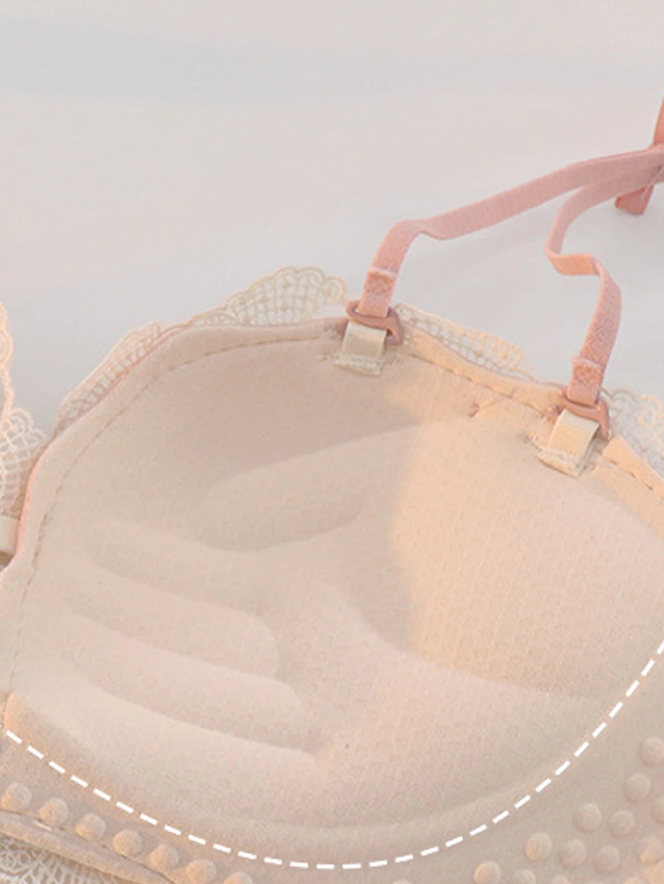New Arrival Push-Up Bra for Small Bust: Sexy Lace Bow, Semi-Cup, Wire-Free, Anti-Sag Latex Comfort Sports Bra