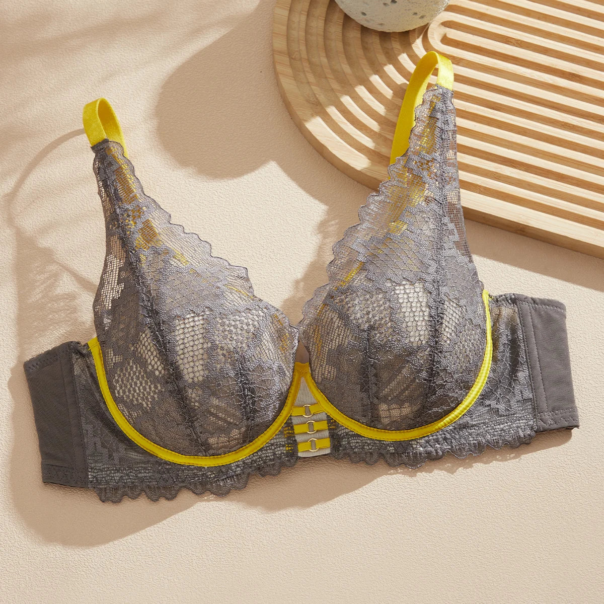 2025 Elegant Beauwear 75 80 85 C D Bra Women's 3/4 Cup Plunge Bras Sexy Lace Bra Unlined Underwire Bralette CW9525