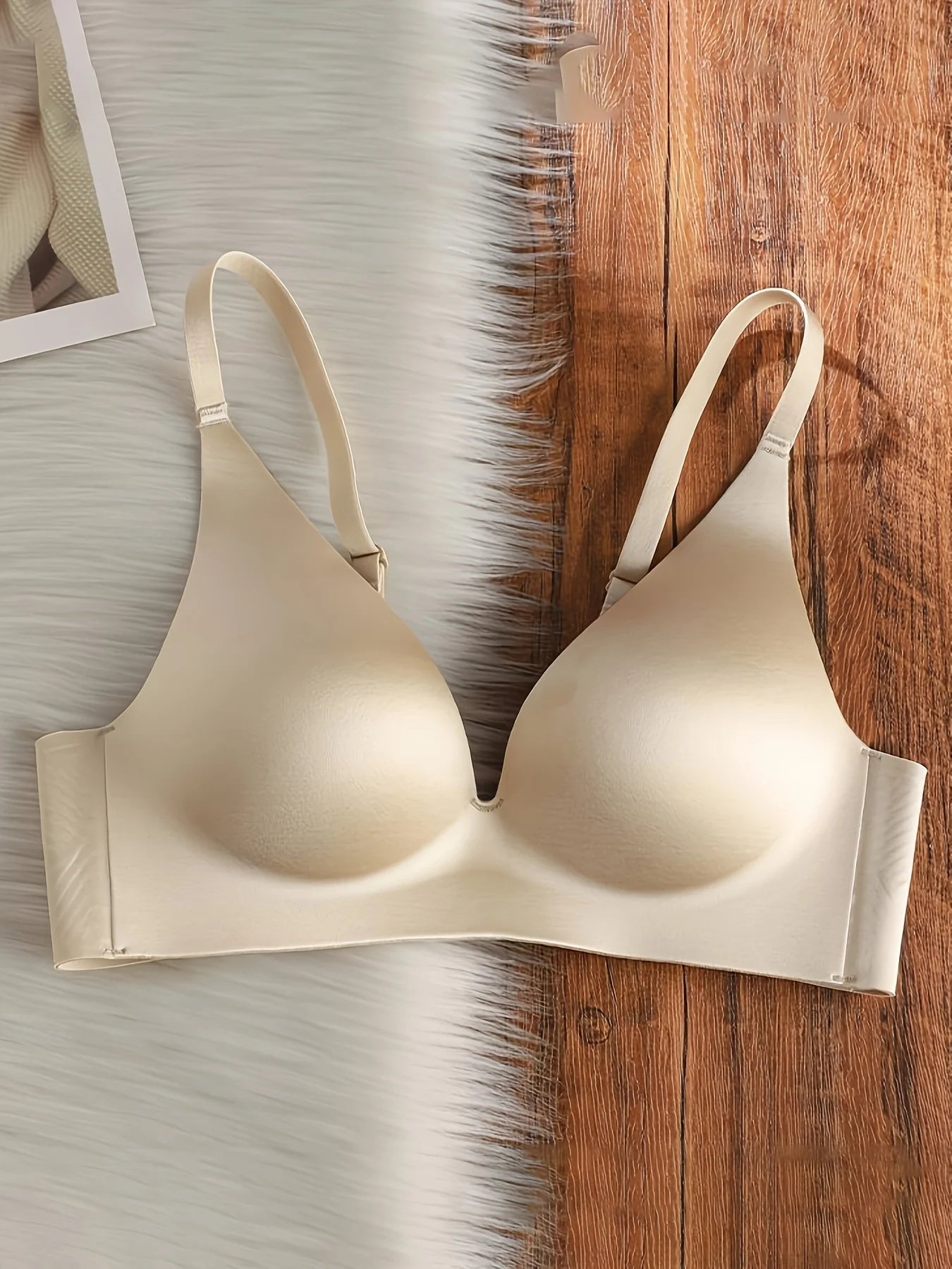 Seamless Light-Sensitive Bra for Women with Small Bust - Lift and Gather Design Wire-Free Underwire-Free Prevents Sagging and Re