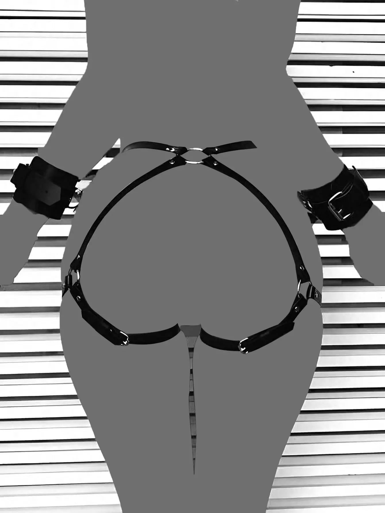 Sexy Lingerie Women's Bowknot Leg Harness Faux Leather Buttocks Adjustable Suspenders Gothic Garter Thigh Sword Belt Fetish Seks