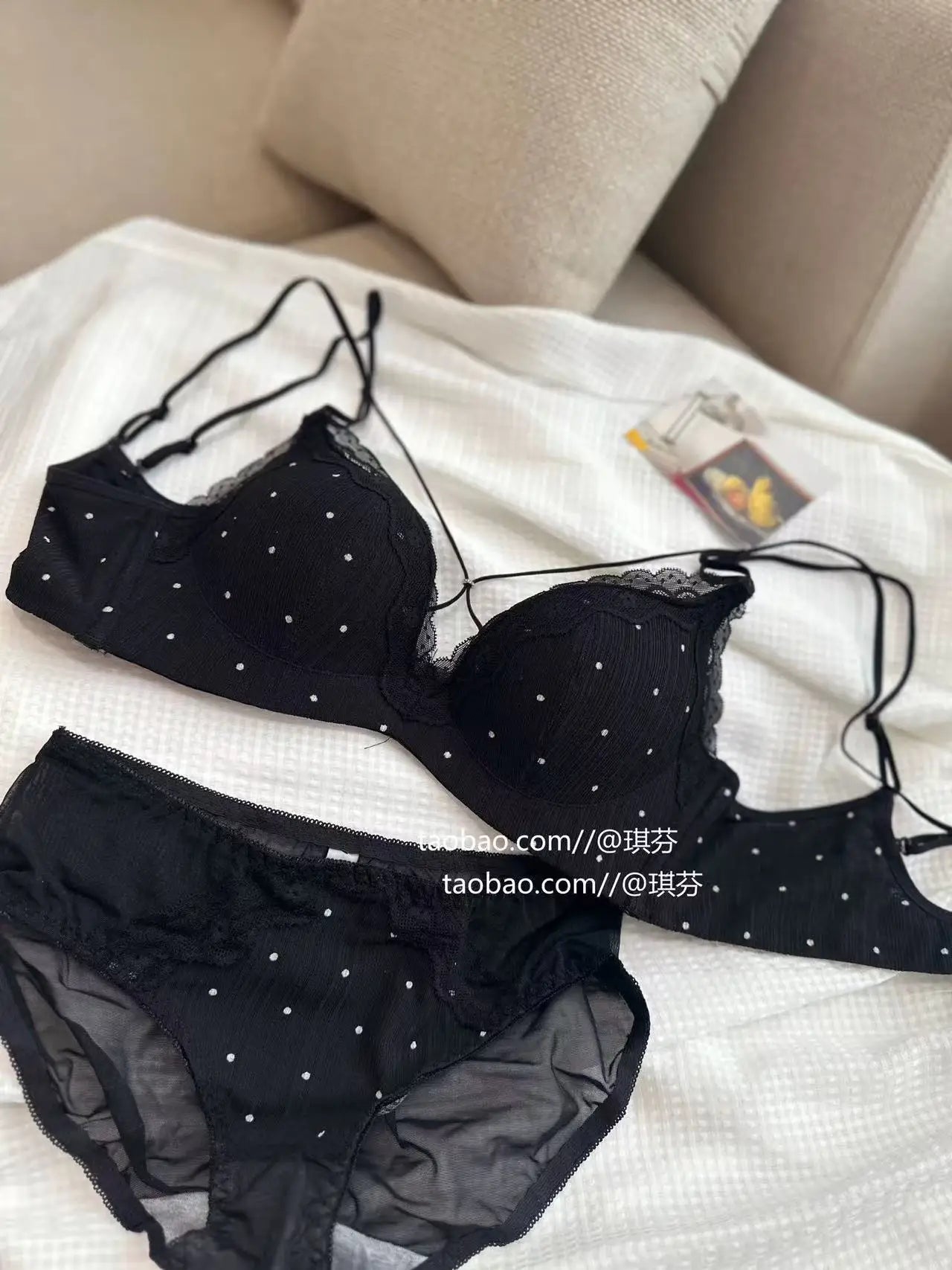 Sexy Lace Polka Dot Lingerie Set with Small Chest Gathered, Comfortable Without Steel Ring Lingerie, Two Piece Underwear Set
