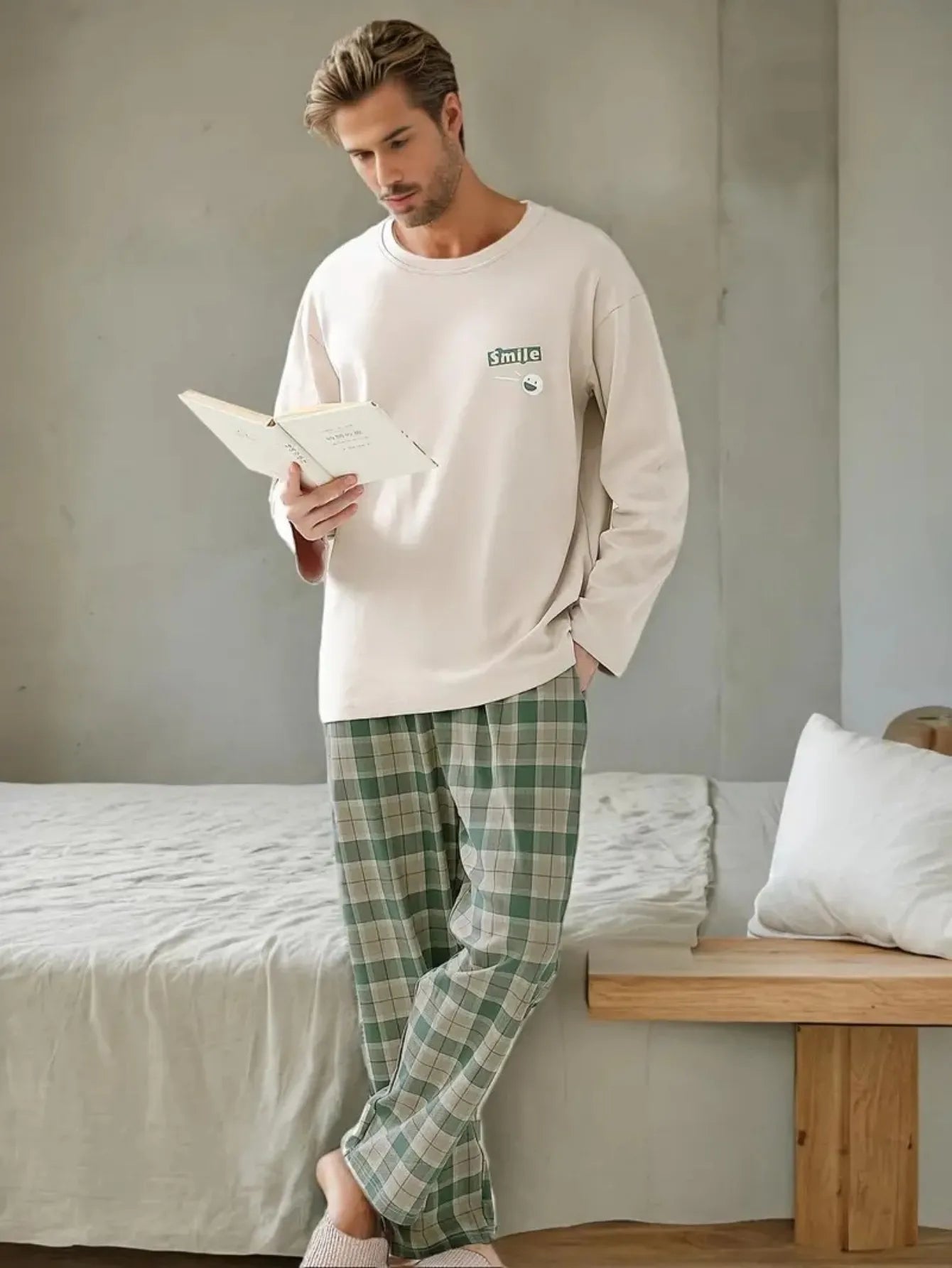 Men's Two-Piece Pajama Set, Stylish and Simple Plaid, Round Neck, Long-Sleeved Top and Long Pants, Loose Fit, Suitable for Spring, Summer, Autumn, and Winter, Polyester, Casual, Knitted, with Pockets, Loungewear